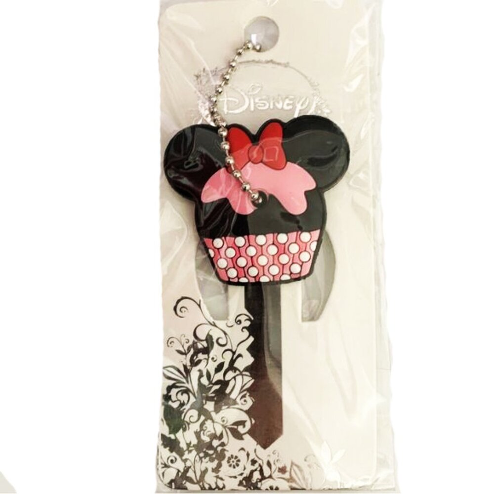 Loungefly Minnie Mouse Key Cover Keychain Pink White Dots Key Fob NEW‎